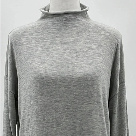 Treasure & Bond Cashmere/Viscose Turtleneck Sweater in Gray - NWOT - Size Small - Picture 2 of 5